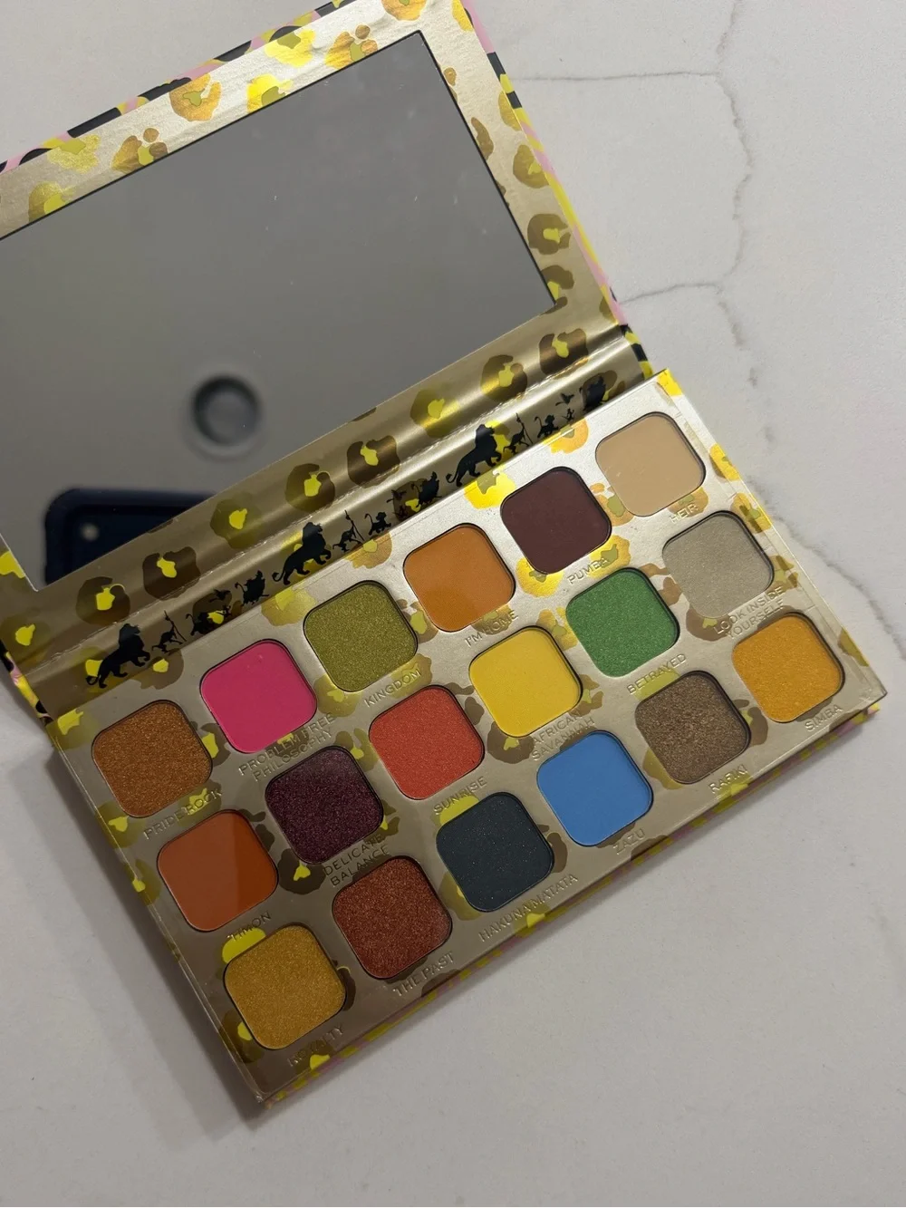 Revolution x The Lion King Hakuna Matata Eyeshadow Palette